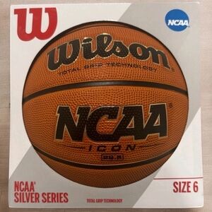 Wilson NCAA Silver Series Basketball